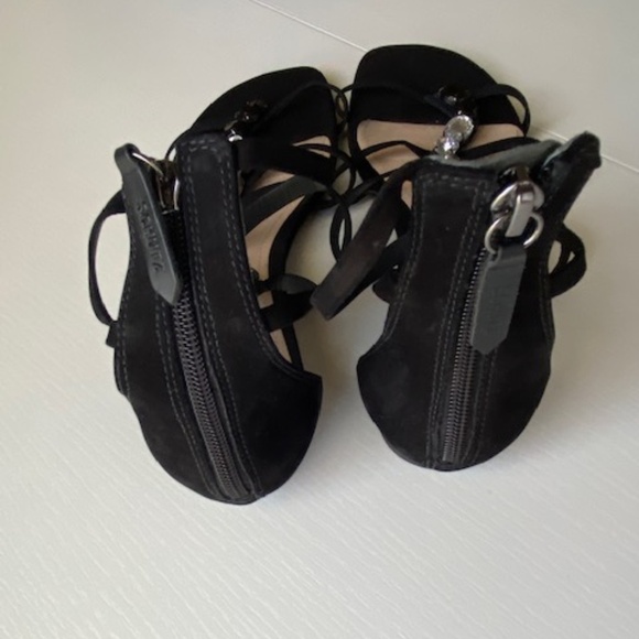 Schutz Gem Embellished Gladiator Flat Sandals Size 8 - Picture 11 of 14